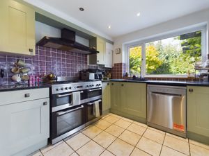 Kitchen- click for photo gallery